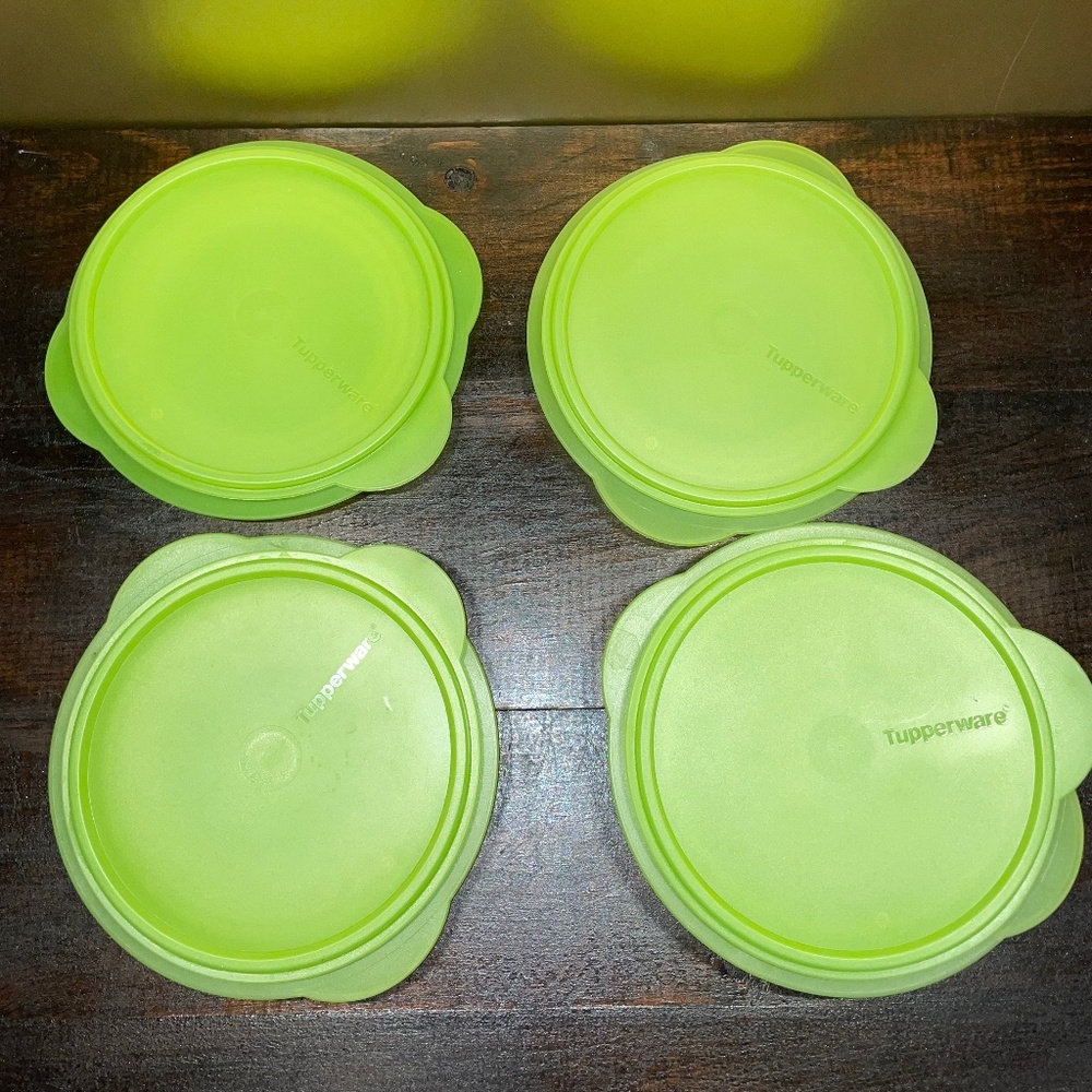 Set of 4 Green Tupperware Flatout Expandable Bowls with Lids